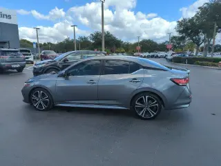 Nissan Sentra 2022 SR 4dr Sedán