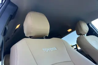 Toyota Sienna 2025 LE 8-Pasajeros 4dr Mini-Van