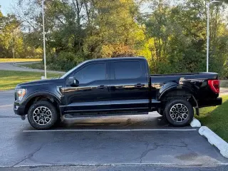 Ford F-150 2023 4x4 XLT 4dr SuperCrew 5.5 ft. SB