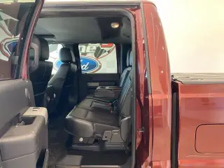 Ford F-350 Super Duty 2016 4x4 Lariat 4dr Crew Cab 6.8 ft. SB SRW Pickup