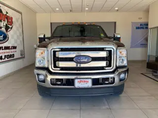 Ford F-350 Super Duty 2016 4x4 Lariat 4dr Crew Cab 6.8 ft. SB SRW Pickup