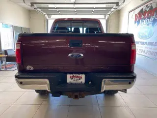 Ford F-350 Super Duty 2016 4x4 Lariat 4dr Crew Cab 6.8 ft. SB SRW Pickup