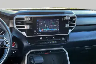 Toyota Tundra 2022 4x4 SR5 4dr CrewMax Cab Pickup SB