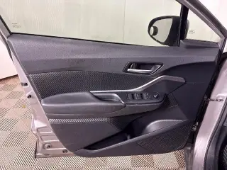 Toyota C-HR 2020 LE 4dr Crossover