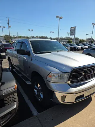 Ram 1500 2017 4x4 Big Horn 4dr Crew Cab 5.5 ft. SB Pickup