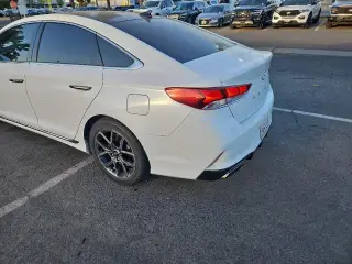 Hyundai SONATA 2018 Limited 2.0T+ 4dr Sedan (lanzamiento medio 2018)
