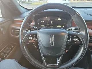 Lincoln Aviator 2023 AWD Reserve 4dr SUV