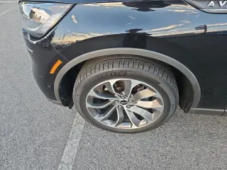 Lincoln Aviator 2023 AWD Reserve 4dr SUV