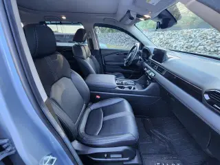 Honda Pilot 2025 Touring 4dr SUV