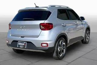 Hyundai VENUE 2026 SEL 4dr Crossover