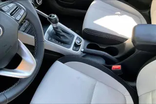 Hyundai VENUE 2026 SEL 4dr Crossover