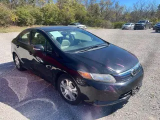 Honda Civic 2012 Hybrid 4dr Sedan con Cuero y Navegación