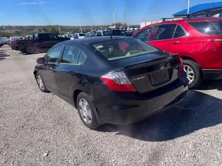 Honda Civic 2012 Hybrid 4dr Sedan con Cuero y Navegación
