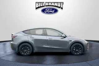Tesla Model Y 2022 AWD Long Range 4dr Crossover