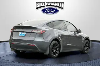 Tesla Model Y 2022 AWD Long Range 4dr Crossover