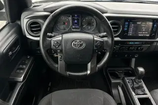Toyota Tacoma 2016 4x4 SR5 V6 4dr Double Cab 6.1 ft LB