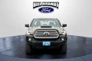 Toyota Tacoma 2016 4x4 SR5 V6 4dr Double Cab 6.1 ft LB