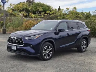 Toyota Highlander 2022 AWD XLE 4dr SUV