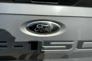 Ford F-150 2022 4x2 XL 4dr SuperCrew 5.5 ft. SB