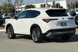 Acura ADX 2025 4dr Crossover con paquete A-SPEC