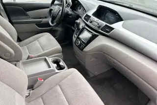 Honda Odyssey 2016 EX 4dr Mini-Van