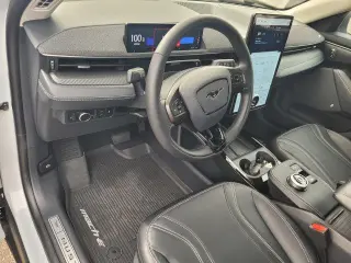 Ford Mustang Mach-E 2023 Premium 4dr SUV