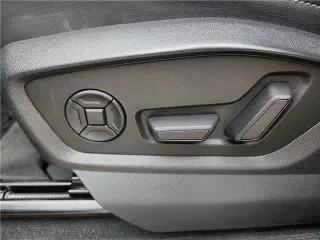 Audi Q8 2021 con tracción integral quattro Prestige 55 TFSI de 4 puertas SUV