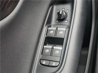 Audi Q8 2021 con tracción integral quattro Prestige 55 TFSI de 4 puertas SUV