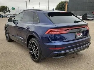 Audi Q8 2021 con tracción integral quattro Prestige 55 TFSI de 4 puertas SUV