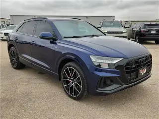 Audi Q8 2021 con tracción integral quattro Prestige 55 TFSI de 4 puertas SUV