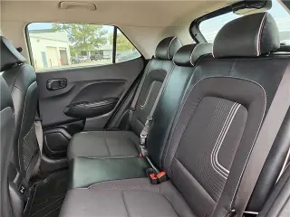 Hyundai VENUE 2024 Limited 4dr Crossover