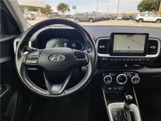 Hyundai VENUE 2024 Limited 4dr Crossover
