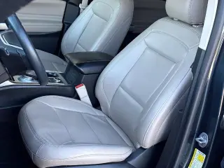 Ford Explorer 2023 AWD XLT 4dr SUV
