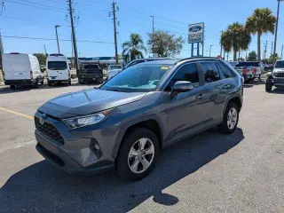 Toyota RAV4 2021 XLE 4dr SUV