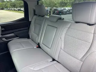 Toyota Tundra 2024 4x4 SR5 4dr CrewMax Cab Pickup SB