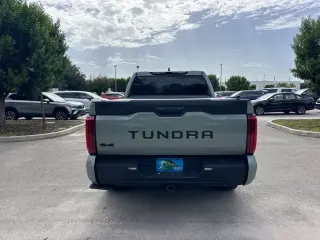 Toyota Tundra 2024 4x4 SR5 4dr CrewMax Cab Pickup SB