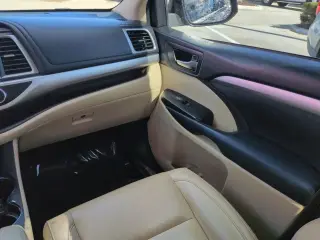 Toyota Highlander 2019 XLE 4DR SUV
