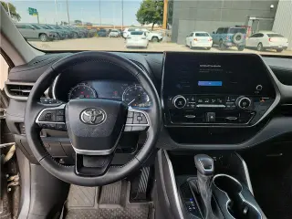 Toyota Highlander 2023 L 4dr SUV