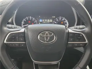 Toyota Highlander 2023 L 4dr SUV