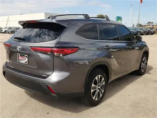 Toyota Highlander 2023 L 4dr SUV