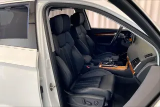 Audi Q5 2023 AWD quattro Premium Plus 40 TFSI 4dr SUV
