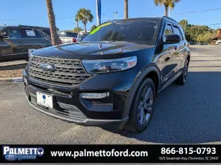 Ford Explorer 2022 con tracción en las cuatro ruedas XLT 4dr SUV