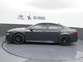 Toyota Camry 2026 SE 4dr Sedán