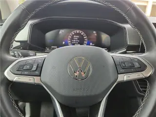 Volkswagen Taos 2025 S 4dr SUV