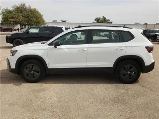 Volkswagen Taos 2025 S 4dr SUV