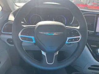 Chrysler Pacifica 2023 Touring L 4dr Mini-Van