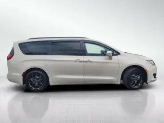 Chrysler Pacifica 2020 Touring L 4dr Mini-Van