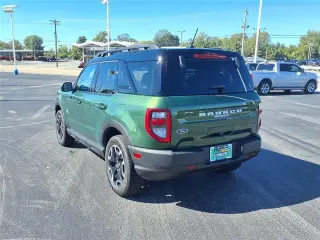 Ford Bronco Sport 2024 con transmisión automática a las cuatro ruedas Outer Banks 4dr SUV