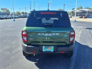 Ford Bronco Sport 2024 con transmisión automática a las cuatro ruedas Outer Banks 4dr SUV