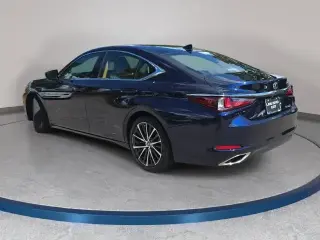 Lexus ES 350 2025 4dr Sedán
